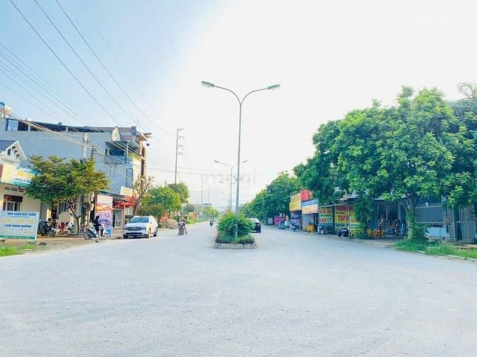 Hình ảnh Bán đất DT 200m2. Sổ đỏ pháp lý rõ ràng, khu TĐC Phú Cát Thạch Hoà