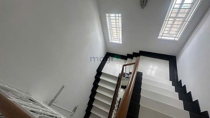 Hình ảnh Biệt Thự Siêu Khủng HXH Cách MT 1 Căn - Cực Rộng Thoáng - 11PN 8WC