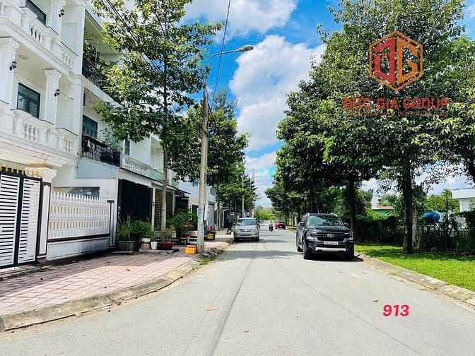 Hình ảnh Cho thuê biệt thự mới đẹp góc 2 mặt tiền khu dân cư Bửu Long