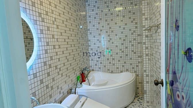Hình ảnh Cần cho thuê Nhà Nguyên Căn 3 Lầu có FULL nội thất Như Hình ở KDC 13E