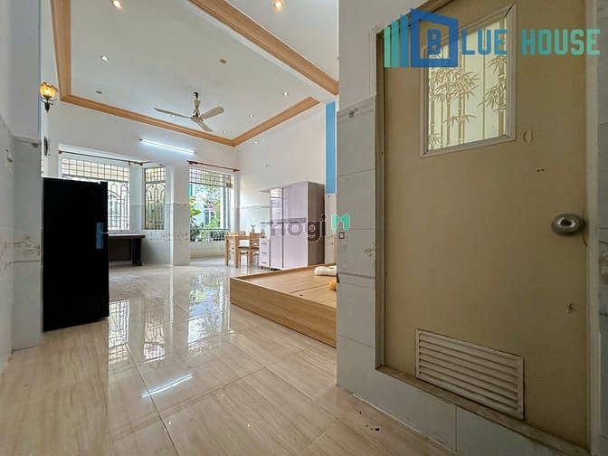 Hình ảnh Cho Thuê Căn Hộ 40m2 Có Ban Công Full Nội Thất Ngay Trang Chủ MB66.COM Chính Thức Bàu Cát