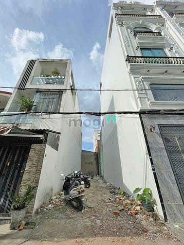 Hình ảnh Sở hữu đất đẹp hẻm 7 đường số 12 LVQ, 80m2, thổ cư 100%. giá: 5.5 tỷ.