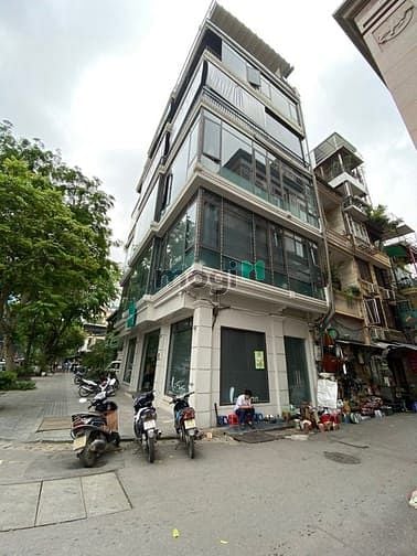 Hình ảnh Cho thuê nhà mặt phố Hai Bà Trưng DTSD 400m², MT 4.5m, Giá: 7.000$/th