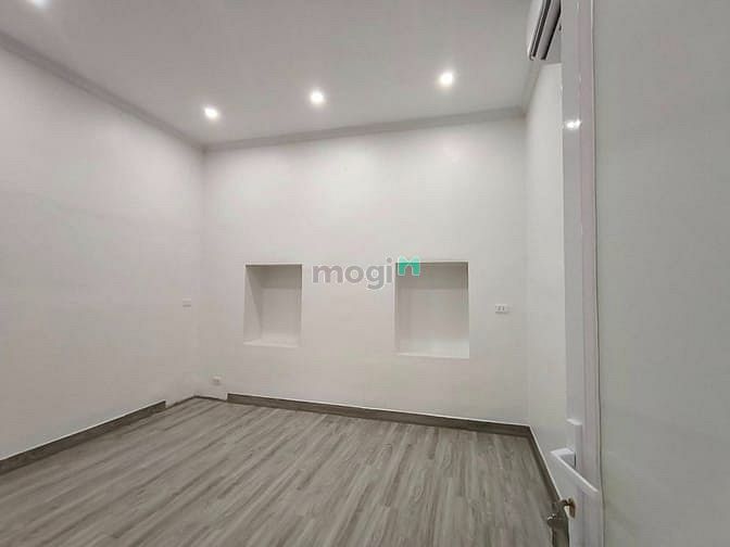 Hình ảnh 🌟Tập Thể Mặt Phố Hàng Đậu_Hoàn Kiếm_T2+3+4 80m2 2pn 2w chỉ 3,55 tỷ🌟