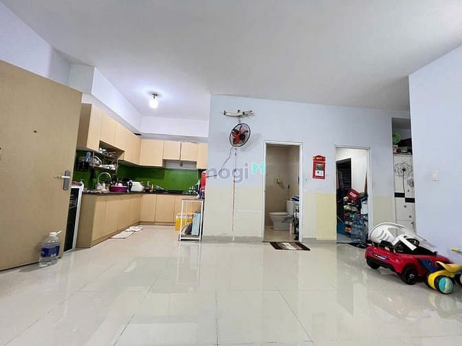 Hình ảnh 100m2, 13tr/th, 3PN, 2WC, Nội thất, 10A Trần Nhật Duật, Tân Định, Q1.