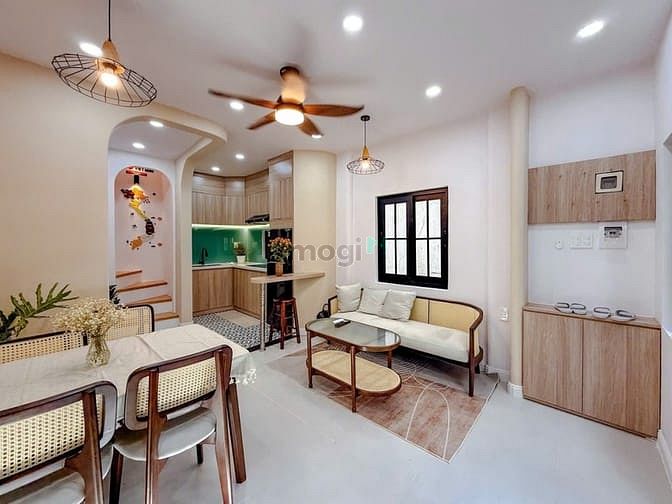 Hình ảnh Quận 3 - 2 Mặt Thoáng - Nhà Mới Full Nội Thất - Nhỉnh 4 Tỷ