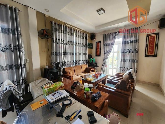 Hình ảnh Bán nhà  góc 2 mặt tiền khu dân cư Tân Phong sổ hồng 195m2 giá 11.2 tỷ