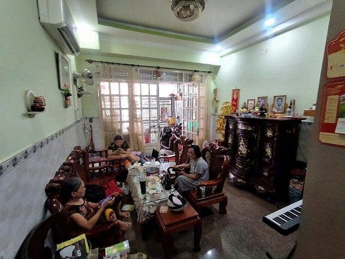 Hình ảnh Nhà 2 tầng hẻm xe hơi 44 Bùi Văn Ba quận 7. 5,5*23 chỉ 10,3 tỷ.