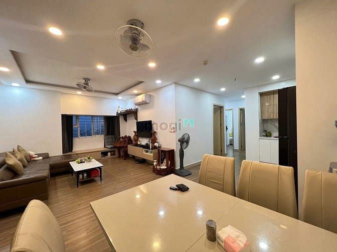 Hình ảnh 13tr/tháng, Nội thất, 90m2, 2PN. 2WC, C/c Screc, TRường Sa. Q3.