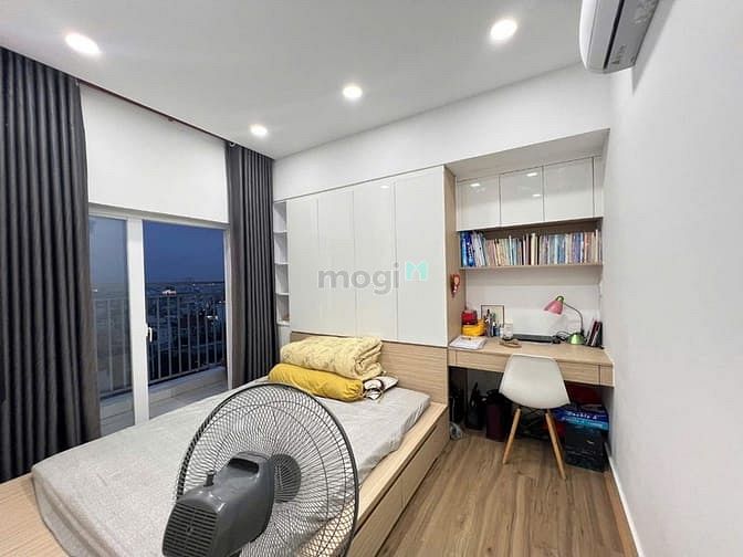 Hình ảnh 13tr/tháng, Nội thất, 90m2, 2PN. 2WC, C/c Screc, TRường Sa. Q3.