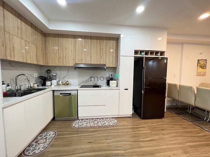 Hình ảnh 13tr/tháng, Nội thất, 90m2, 2PN. 2WC, C/c Screc, TRường Sa. Q3.