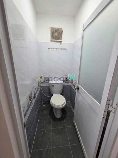Hình ảnh Mb6623 nạp rút nhanh chóng 40m2,1P ngủ, wc , C/c Bàu Cát, p10, TB,5tr/th. Thang bộ