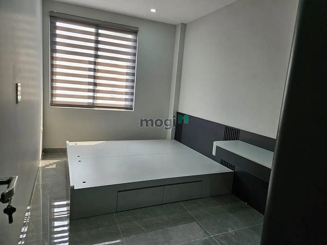 Hình ảnh Nhà mới xây Gia Quất 5 tầng gara ô tô, mặt tiền 5m. gíá 9,1 tỷ