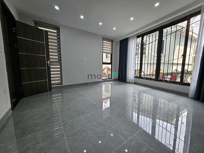 Hình ảnh Nhà mới xây Gia Quất 5 tầng gara ô tô, mặt tiền 5m. gíá 9,1 tỷ