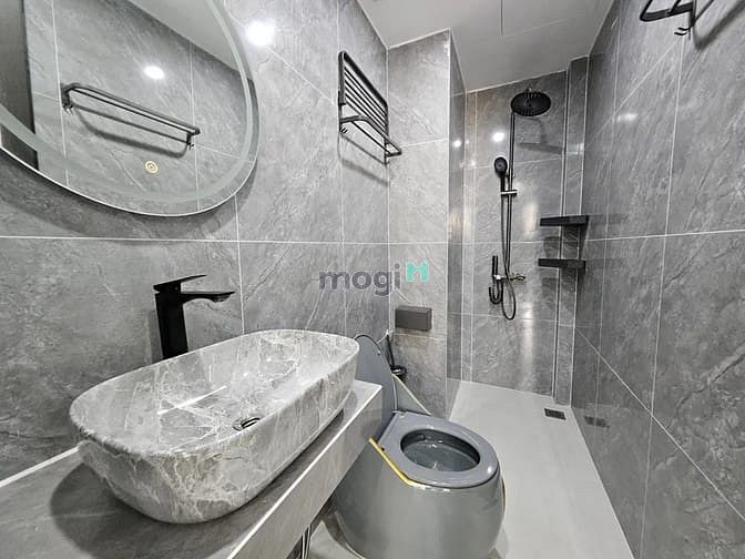 Hình ảnh Nhà mới xây Gia Quất 5 tầng gara ô tô, mặt tiền 5m. gíá 9,1 tỷ