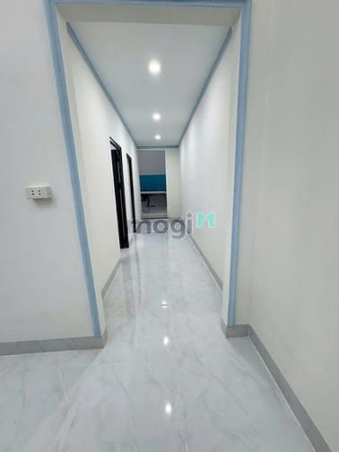 Hình ảnh Bán nhà 1 trệt 1 lửng gần trường tiểu học Tân Phong