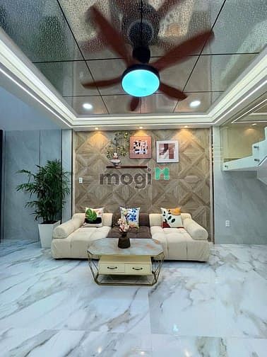 Hình ảnh Siêu phẩm 4 tầng ngay Chợ Phú Lâm, vị trí đẹp trung tâm Quận 6.