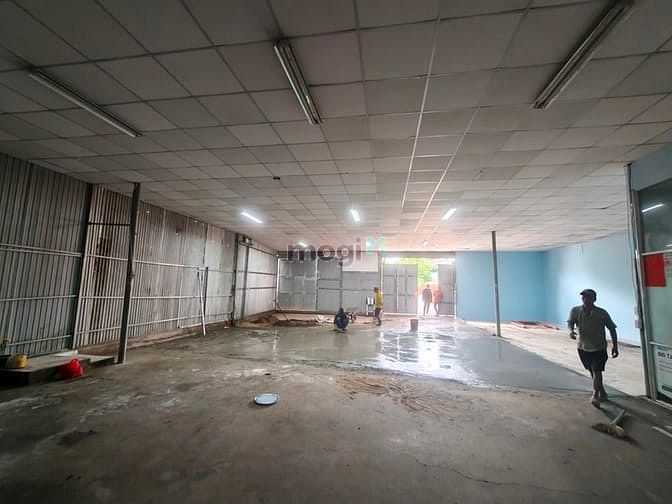Hình ảnh Cho thuê kho xưởng 700m2 gần đường Lê Văn Việt với Hoàng Hữu Nam Q9