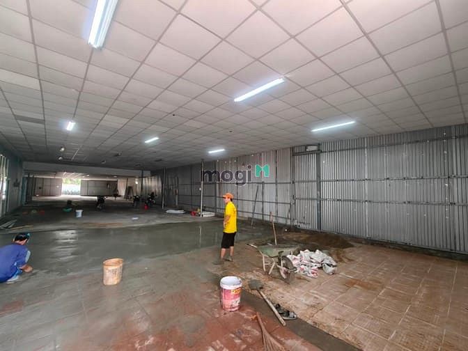 Hình ảnh Cho thuê kho xưởng 700m2 gần đường Lê Văn Việt với Hoàng Hữu Nam Q9