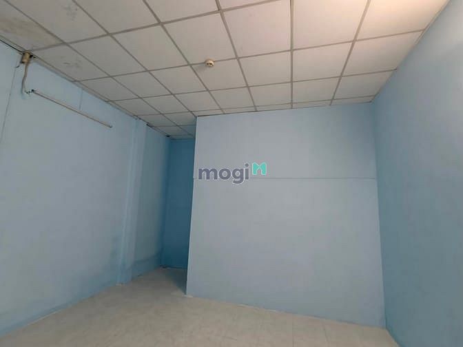 Hình ảnh Cho thuê kho xưởng 700m2 gần đường Lê Văn Việt với Hoàng Hữu Nam Q9