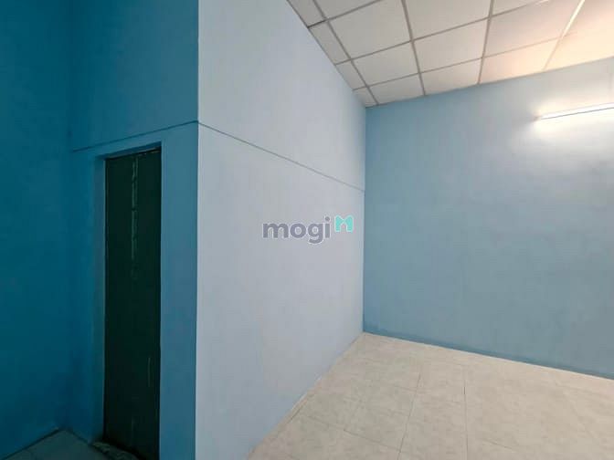 Hình ảnh Cho thuê kho xưởng 700m2 gần đường Lê Văn Việt với Hoàng Hữu Nam Q9
