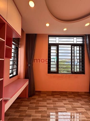 Hình ảnh Cho Thuê Nhà Nguyên Căn Mới, Đậu Xe Ô Tô – Đường An Phú Đông 3, Q12