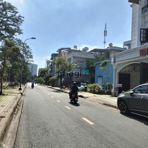 Hình ảnh Đất Mặt Tiền D1 HIỆP PHÚ 90 met2 ngang 5m, Đường 10 met. giá 8.6 Tỷ TL
