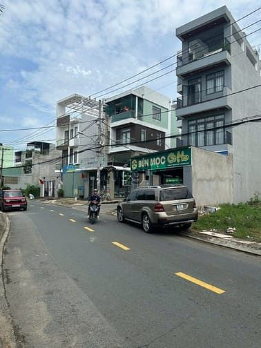 Hình ảnh Đất Mặt Tiền D1 HIỆP PHÚ 90 met2 ngang 5m, Đường 10 met. giá 8.6 Tỷ TL