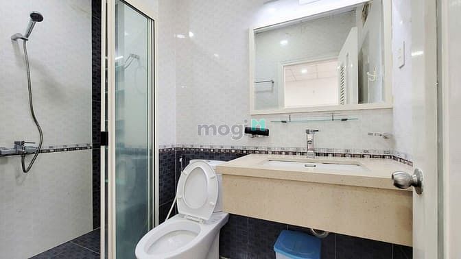 Hình ảnh Penthouse Quận 1_1PN 75m2_Balcony_Máy Giặt Riêng_Công Viên Lê Văn Tám