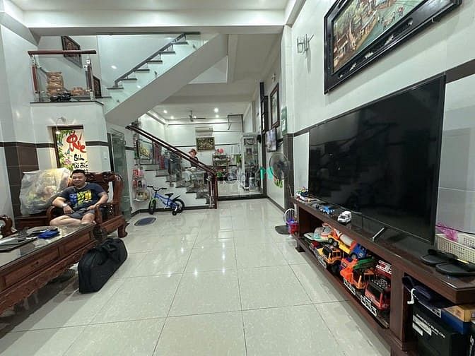 Hình ảnh Bán nhà 4L BTCT hẻm 8m Cộng Hòa sát ga T3 ngang 5m 100m2 có gara 23 tỷ