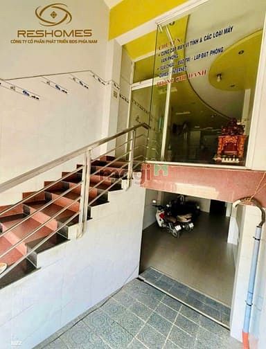 Hình ảnh Cho THUÊ tòa nhà 7 tầng có thang máy đường 30/04 ngay trường Ngô Quyền