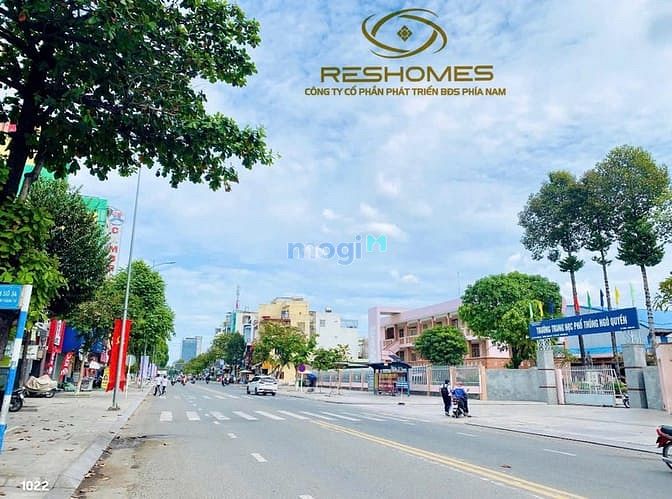 Hình ảnh Cho THUÊ tòa nhà 7 tầng có thang máy đường 30/04 ngay trường Ngô Quyền