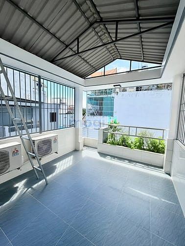 Hình ảnh Nhà Siêu Đẹp 4 Tầng - 5 Phòng Ngủ Full Nội Thất.