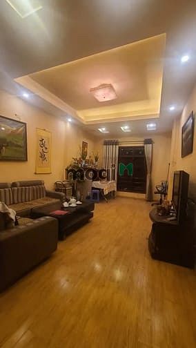 Hình ảnh Bán nhà đẹp ngõ 67 Nguyễn Văn Cừ 63m2x 5 T,ngõ 4 m . Giá 11 tỷ.
