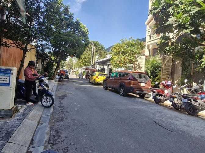 Hình ảnh Cho thuê nhà mới mặt tiền Ba Vì, CXHB