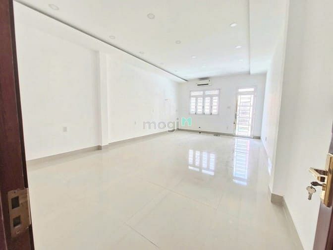 Hình ảnh Cho thuê nhà mới mặt tiền Ba Vì, CXHB