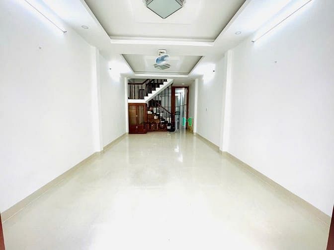 Hình ảnh Cho thuê nhà kinh doanh trung tâm Quận 1