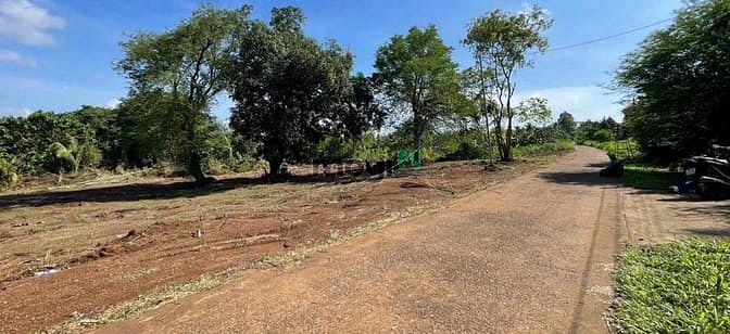 Hình ảnh Đất ngộp giá rẻ thổ cư ven suối sát sân bay long thành