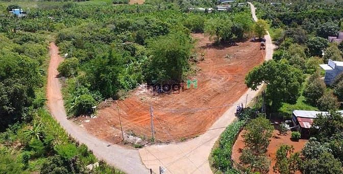 Hình ảnh Đất ngộp giá rẻ thổ cư ven suối sát sân bay long thành