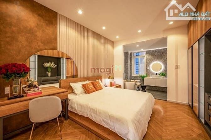 Hình ảnh Hẻm nội bộ 10m, 5 tầng, gần mặt tiền Nguyễn Thiện Thuật, Cao Thắng, Q3