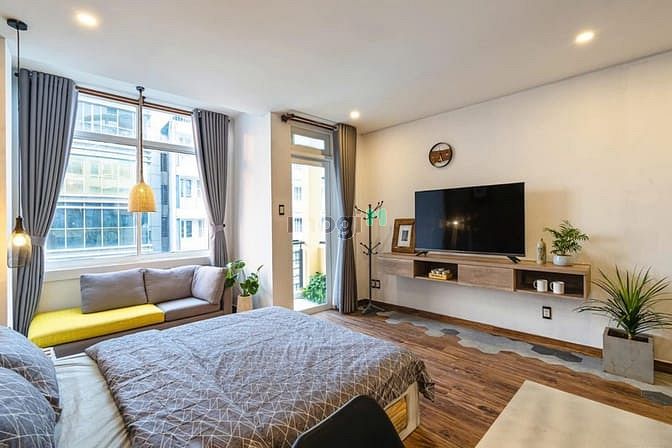 Hình ảnh Cho Thuê Căn Hộ Studio 45m2, Ban công và cửa sổ, Gần Nhà Thờ Đức Bà
