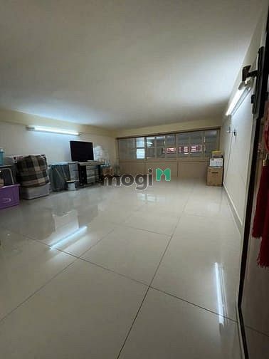 Hình ảnh Chung cư  Vũ Huy Tân, P3, BT: 2p ngủ, NTCB, 9tr/th