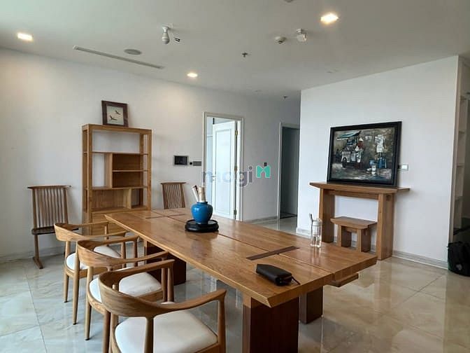 Hình ảnh Vinhomes Golden River Q1🛌3PN.... 📐 Diện tích 121m² Nội thất: Full