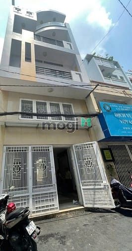 Hình ảnh Duy Nhất Còn Lại Trên Đường Lê Văn Sỹ Q.3 Nhà 5 Tầng DT 5.25x16 Hẻm 6m