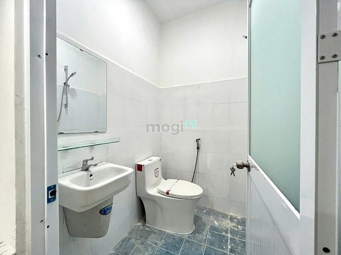 Hình ảnh TIN NÓNG TÂN BÌNH: Căn Duplex Gác Lửng Mới Kính Coong!