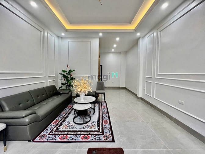Hình ảnh Bán nhà Hà Đông 3 bước ra phố 13,8 tỷ, 51m2, ô tô tránh, 2 thoáng.