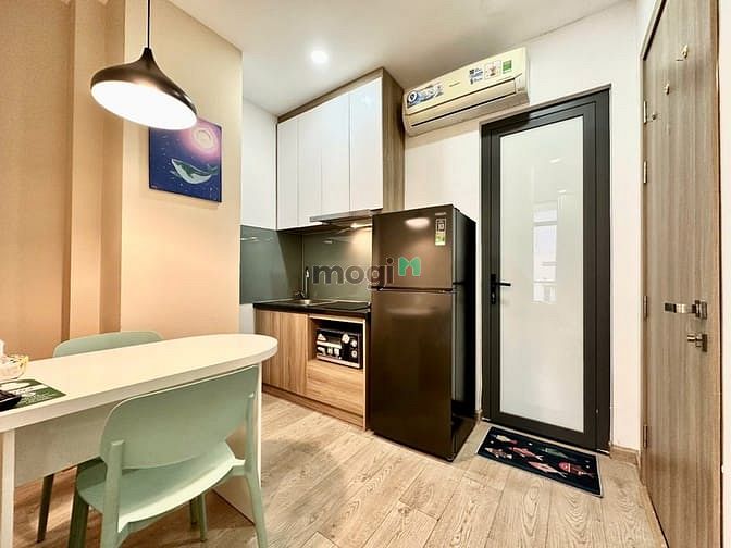 Hình ảnh 🎉Căn Hộ Cho Thuê 1PN 35m2, Ban Công Lớn, Gần Ngã Tư Hàng Xanh, UEF