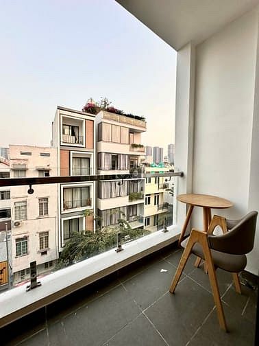 Hình ảnh 🎉Căn Hộ Cho Thuê 1PN 35m2, Ban Công Lớn, Gần Ngã Tư Hàng Xanh, UEF