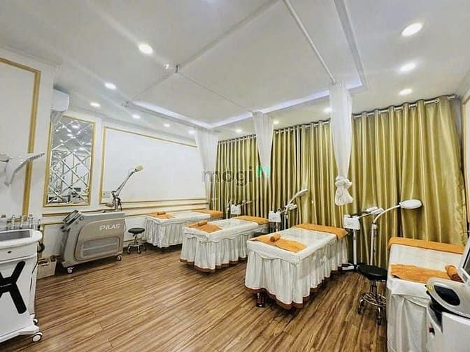 Hình ảnh Cho thuê nhà mặt tiền - ngang 5m - võ văn tần, Q3