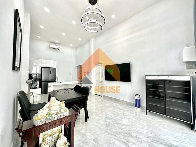 Hình ảnh Villa mini Thảo Điền 10x11m full nội thất đẹp 35tr